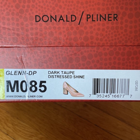 Donald Pliner Glenn Dark Taupe Distressed Patent shoe,  Size 8.5, new in box. - Picture 6 of 6